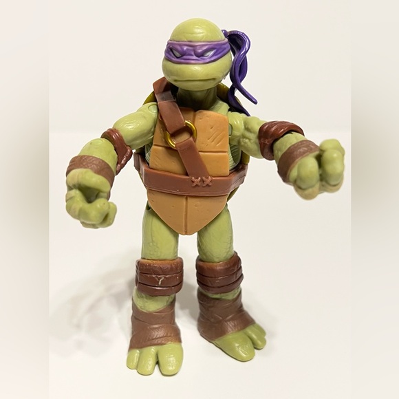 Ninja Turtle Donatello - Picture 2 of 15
